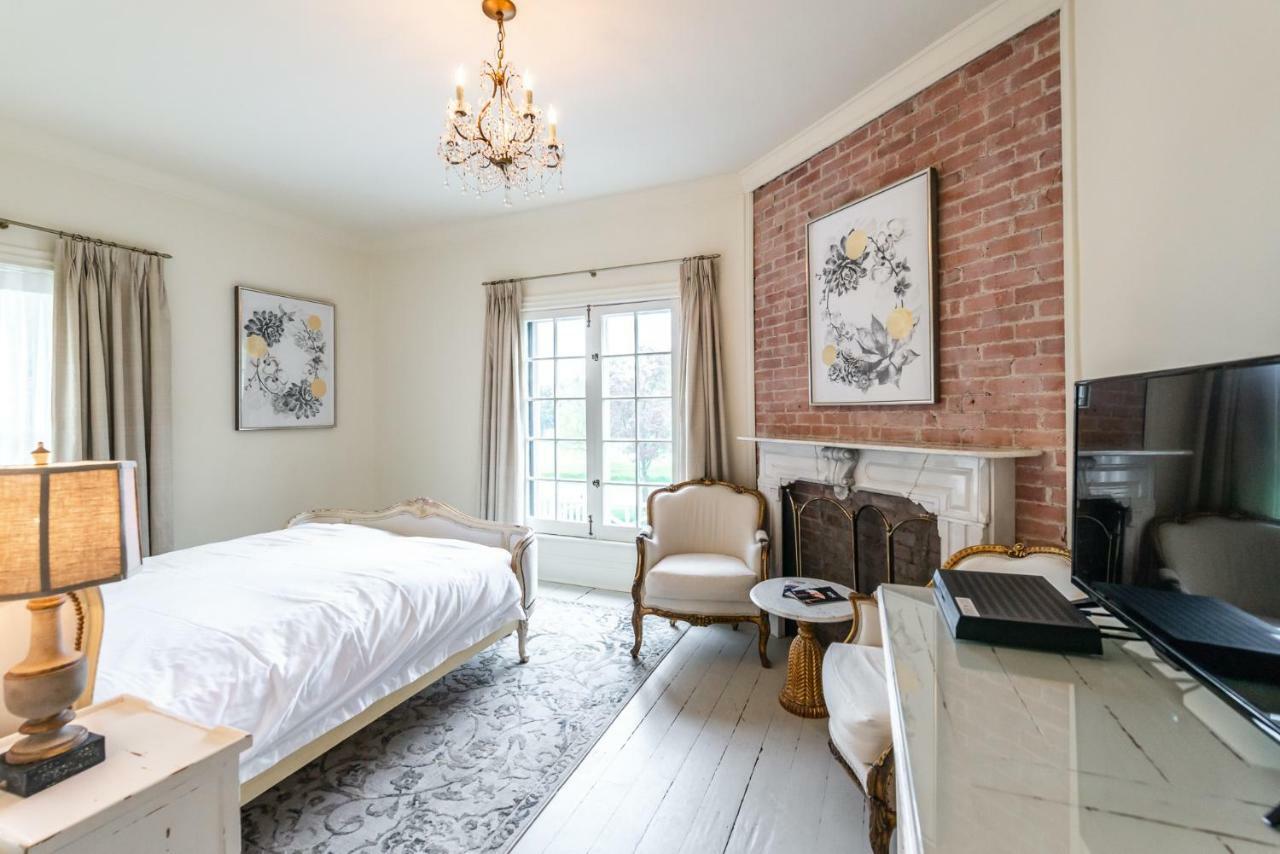 Lakewinds Country Manor Bed & Breakfast Niagara-on-the-Lake Bagian luar foto